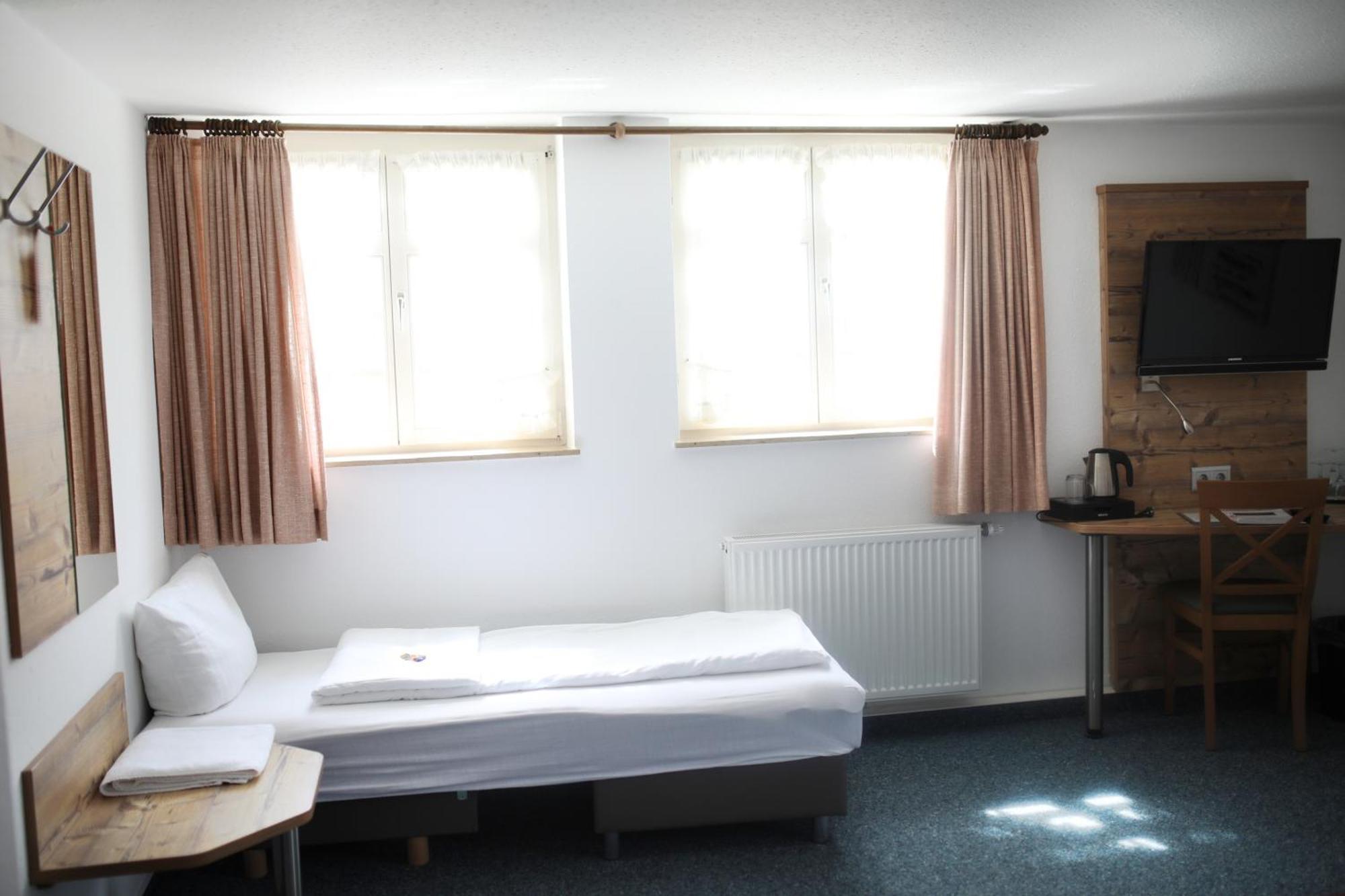 Gasthaus Hotel Zum Kreuz Stetten am Kalten Markt Extérieur photo