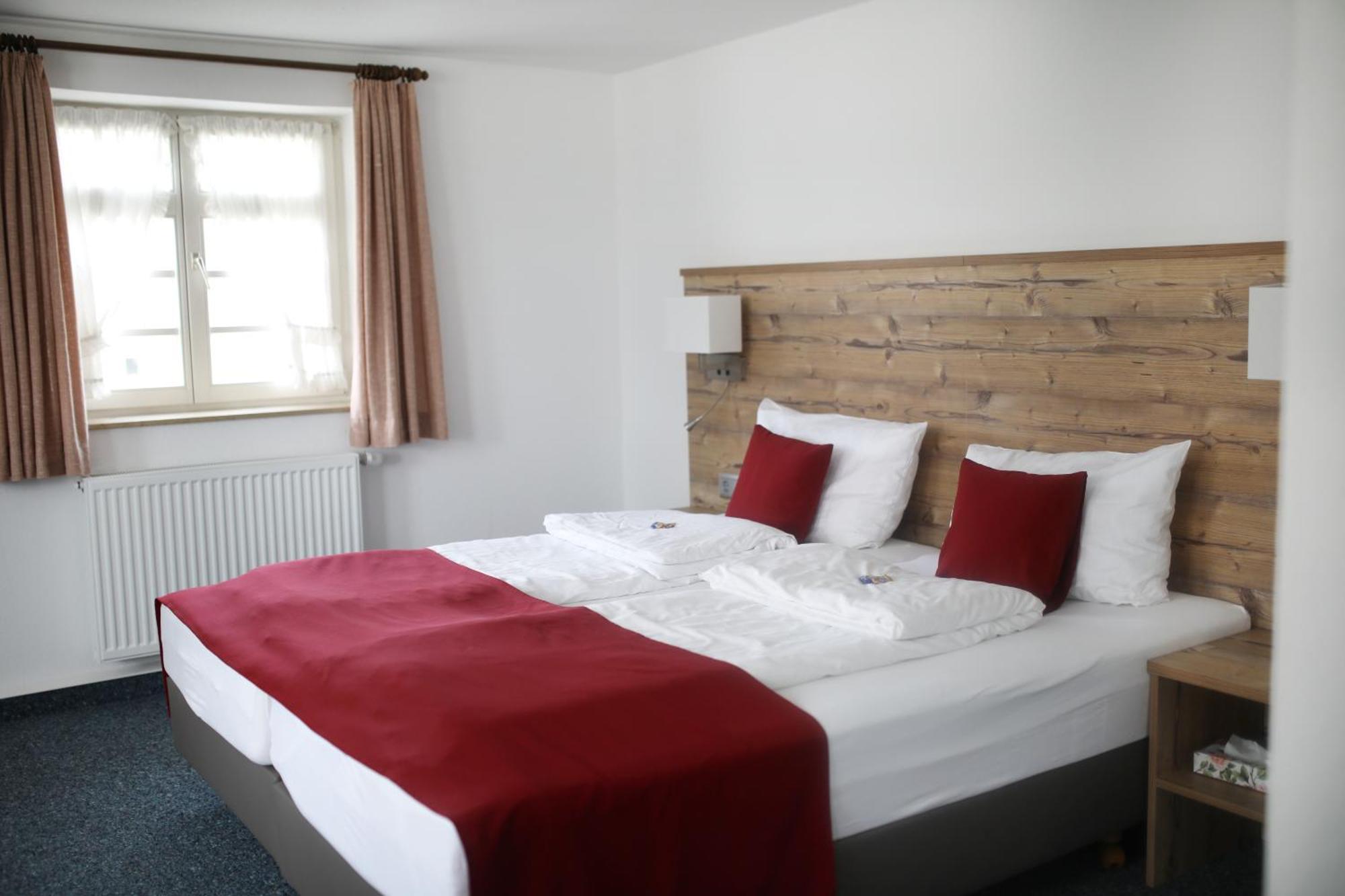 Gasthaus Hotel Zum Kreuz Stetten am Kalten Markt Extérieur photo