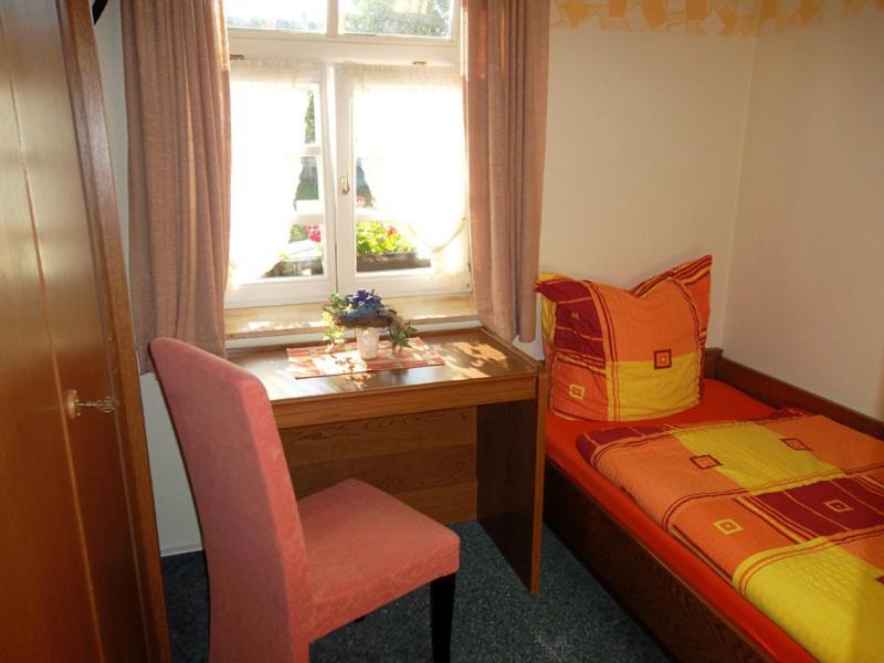 Gasthaus Hotel Zum Kreuz Stetten am Kalten Markt Chambre photo